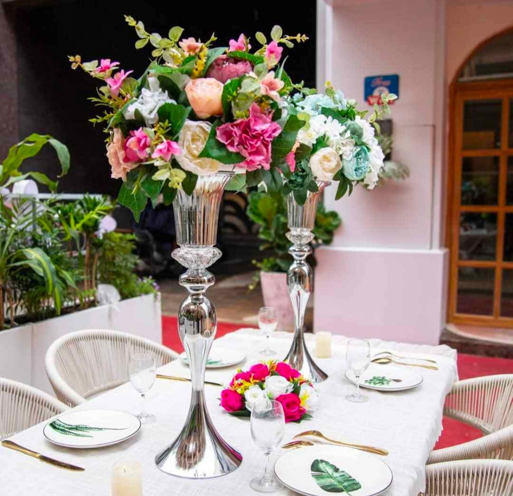 Centerpieces, Gold and silver Metal
