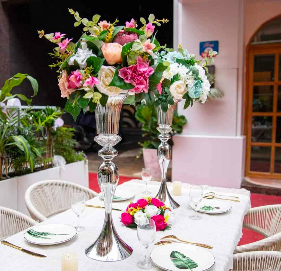 Centerpieces, Gold and silver Metal